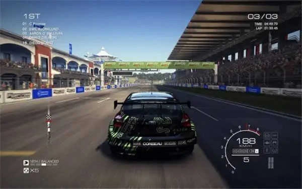 超级房车赛Grid截图